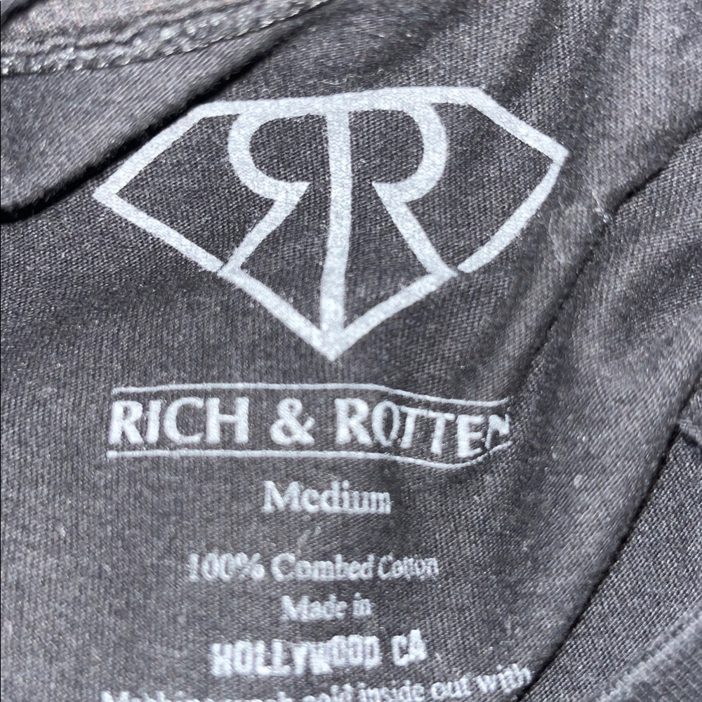 Rich & Rotten - Picture 8 of 8